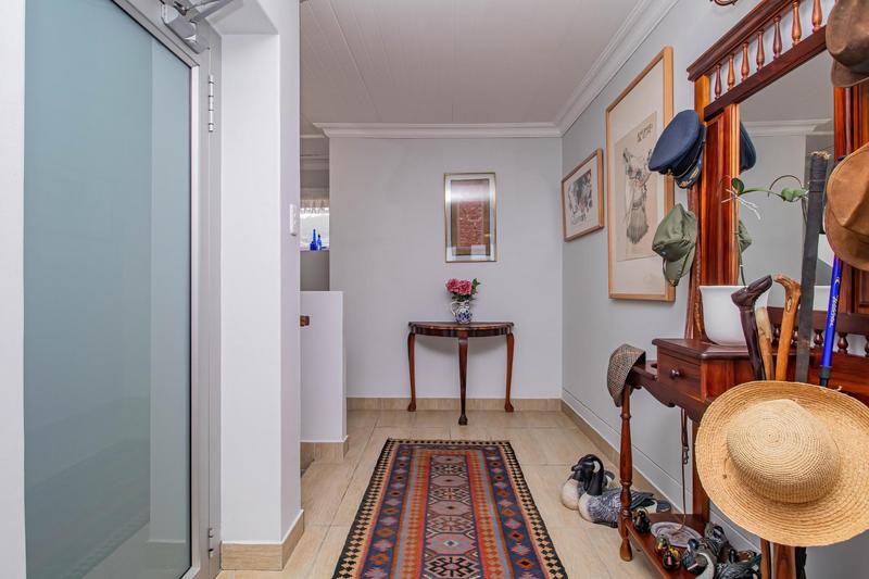 9 Bedroom Property for Sale in Outeniqua Strand Western Cape